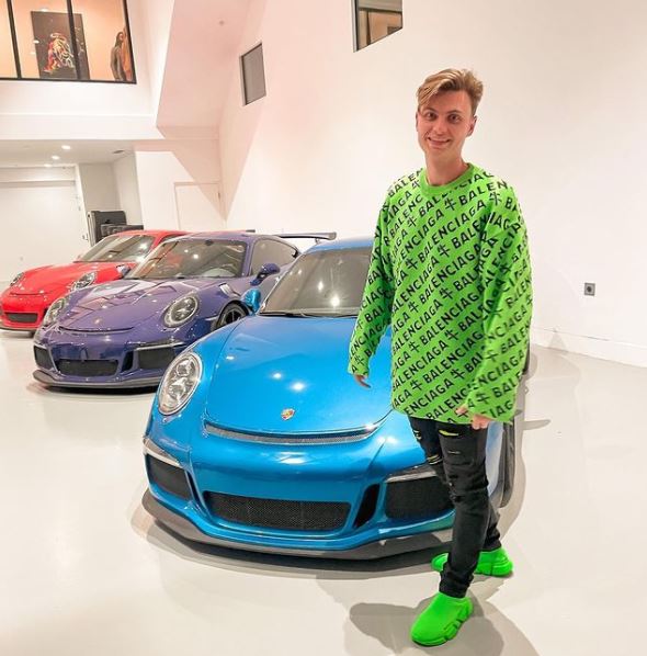 How Much Does Carter Sharer Make On YouTube? 95 Fun Facts About The Net Worth Of The Rich YouTuber And Founder Of Team RAR