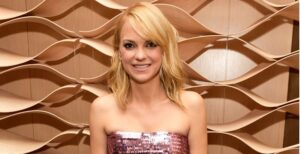 Did Anna Faris Get Married Again, and Who Has She Dated? Her Boyfriends, Husbands, Exes, Marriages, and More