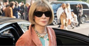 Why Does Anna Wintour Always Wear Sunglasses?￼