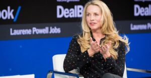 Is Laurene Powell In A Relationship, Who Has She Dated? Steve Jobs' Wife's Dating History, Boyfriend, More￼