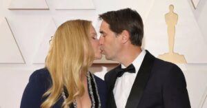 Who Is Amy Schumer Married To? Meet The Actress’s Husband Chris Fischer￼