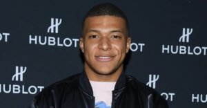 Is Kylian Mbappé In A Relationship, Who Has He Dated? The Soccer Player's New Girlfriend, Dating History, Exes