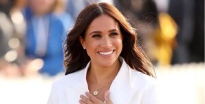 Does Meghan Markle Straighten Her Hair? Here's What We Know￼