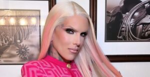 Is Jeffree Star In A Relationship, Who Has She Dated? His Current Partner, Boyfriends, Exes, Dating History