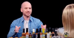 Is Sean Evans In A Relationship, Who Has He Dated? His Current Girlfriend, Exes, Dating History Explored